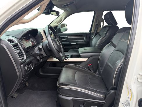 Used 2019 RAM 2500 Laramie image 9