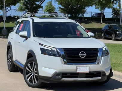 Certified 2025 Nissan Pathfinder Platinum w/ Cargo Package