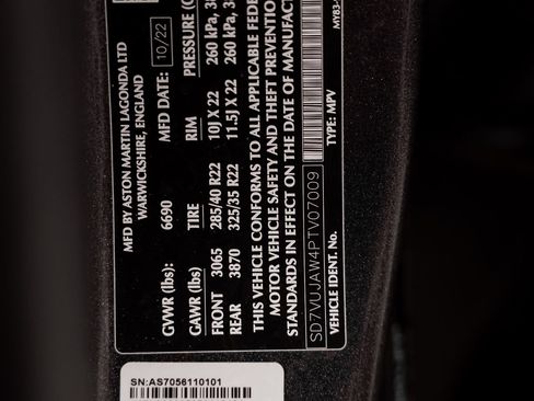 Used 2023 Aston Martin DBX AWD/4WD image 54