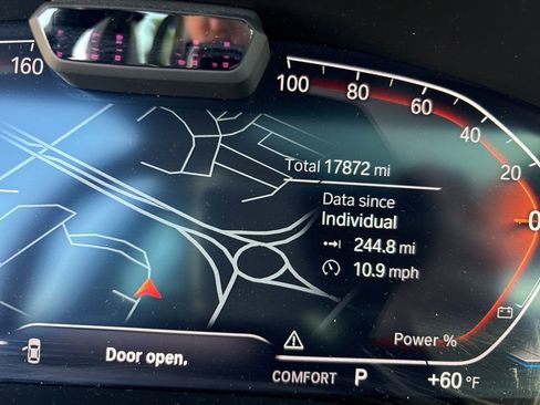 Used 2023 BMW 540i xDrive w/ Executive Package image 12