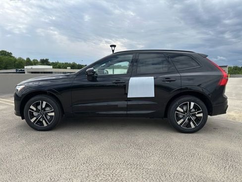 New 2026 Volvo XC60 B5 Plus w/ Protection Package Premier AWD/4WD image 4