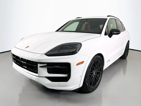 New 2026 Porsche Cayenne GTS AWD/4WD image 1