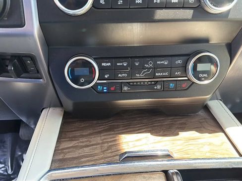 Used 2019 Ford Expedition Max Platinum AWD/4WD image 23