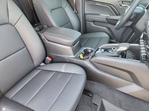 New 2025 GMC Canyon Elevation w/ Convenience Package AWD/4WD image 9