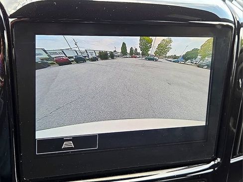 Used 2023 Chevrolet Traverse LT AWD/4WD image 19