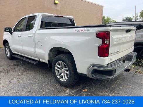 Used 2024 Chevrolet Silverado 1500 LT AWD/4WD image 2