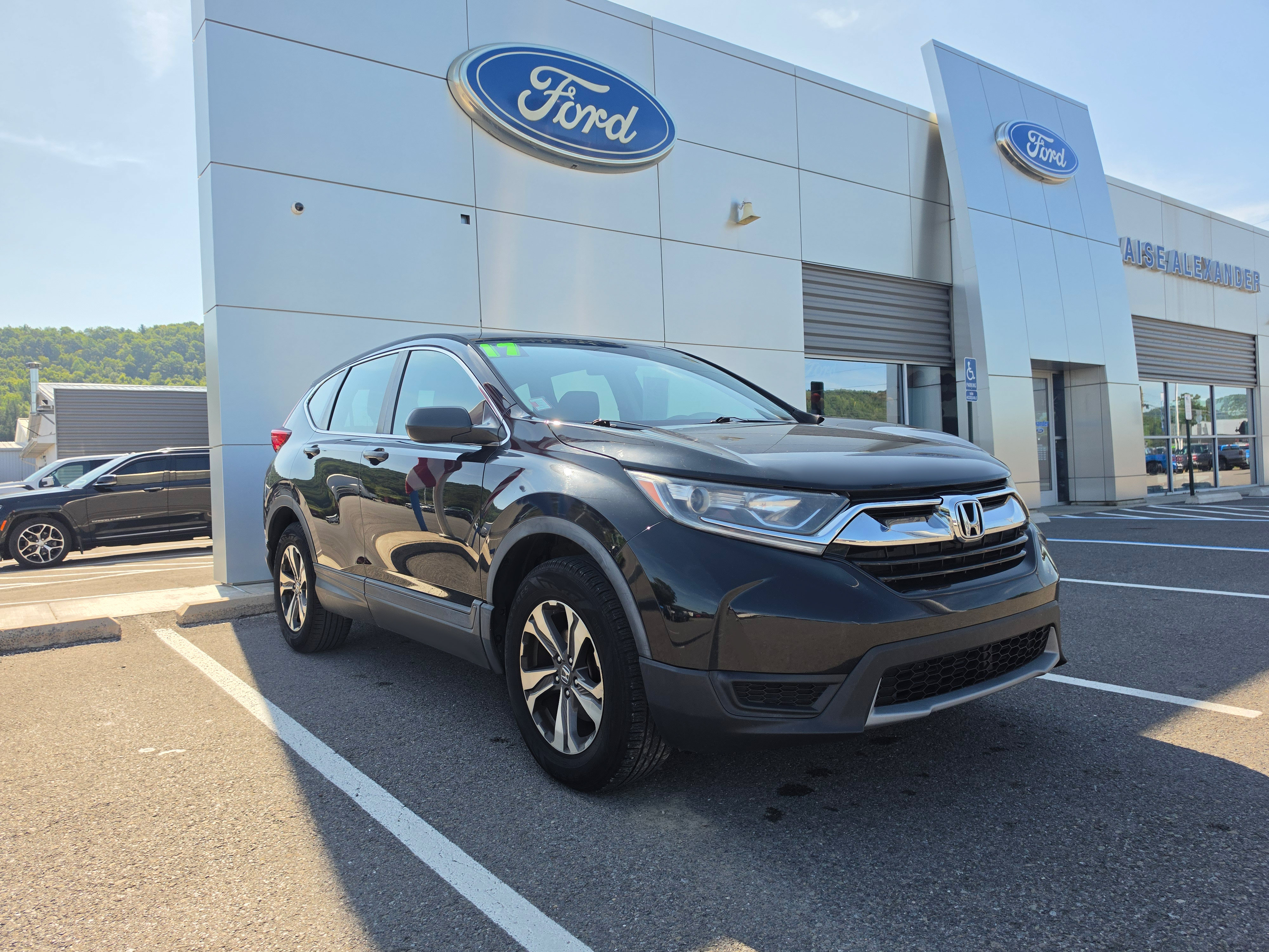 Used 2017 Honda CR-V LX image 1