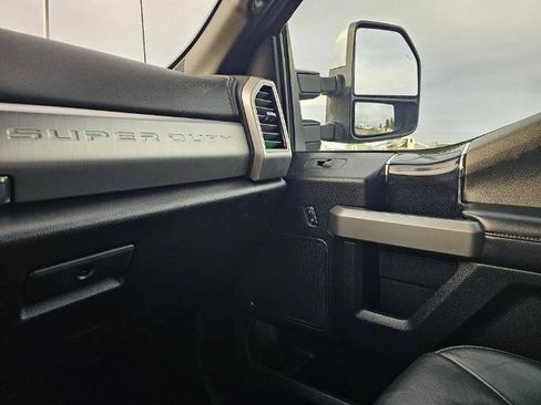 Certified 2021 Ford F350 Platinum w/ Tremor Off-Road Package image 28