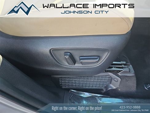 Used 2021 Toyota Sienna XLE image 44