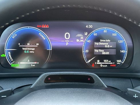 New 2025 Toyota Crown Signia image 21