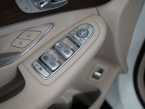 Used 2021 Mercedes-Benz GLC 300 4MATIC image 19