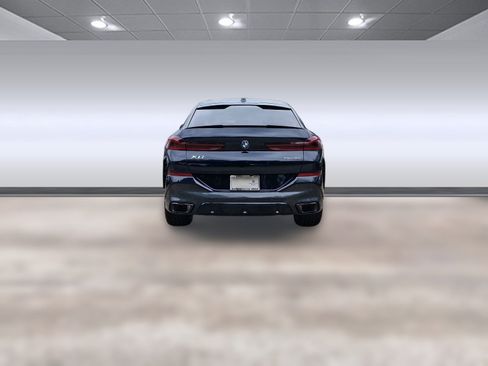 New 2026 BMW X6 xDrive40i w/ Premium Package image 10