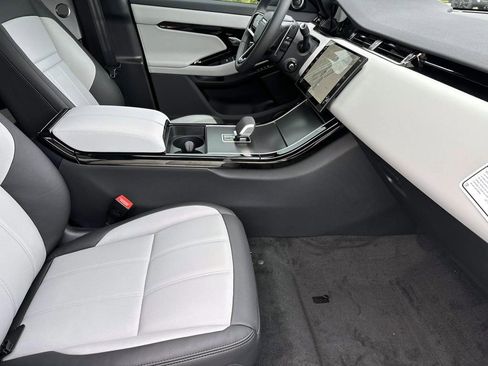 New 2026 Land Rover Range Rover Evoque Dynamic SE AWD/4WD image 11