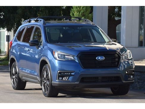Used 2022 Subaru Ascent Onyx Edition image 2