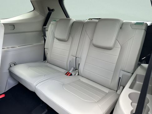 New 2026 Volkswagen Atlas SEL image 24