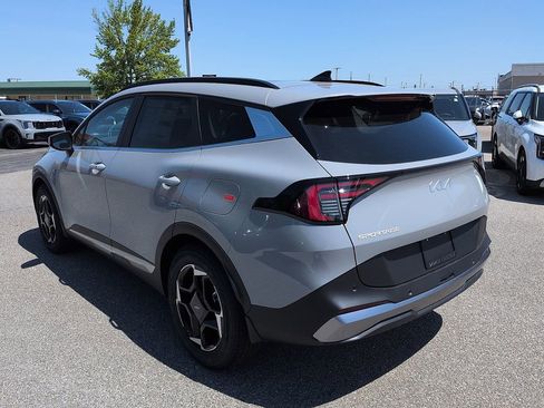 New 2026 Kia Sportage EX FWD image 5