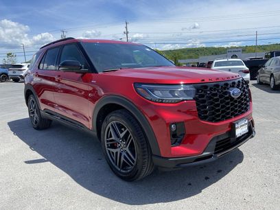 Used 2025 Ford Explorer ST-Line w/ Premium Package