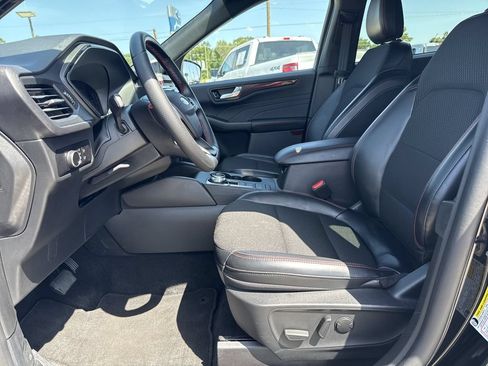 Used 2025 Ford Escape ST-Line AWD/4WD image 17