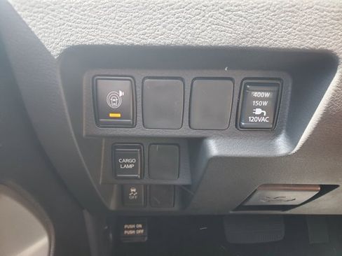 New 2025 Nissan Frontier SV w/ SV Convenience Package image 15