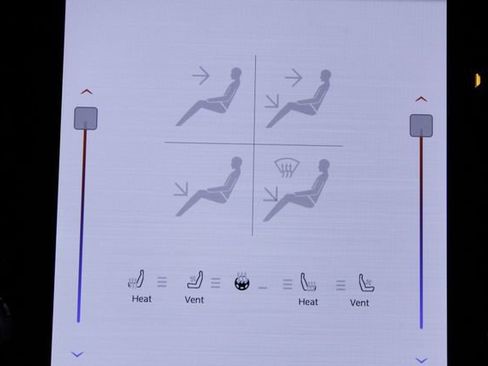 Used 2023 RAM 1500 Laramie image 33