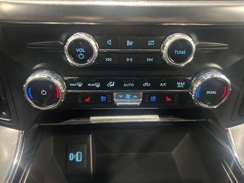 Certified 2023 Ford F150 Lariat w/ FX4 Off-Road Package image 17