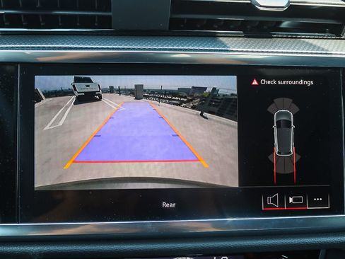 New 2025 Audi Q3 2.0T Premium image 23