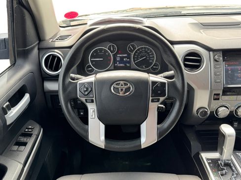 Used 2016 Toyota Tundra SR5 w/ SR5 Upgrade Package AWD/4WD image 13