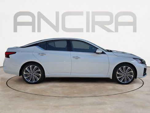 Used 2024 Nissan Altima 2.5 SL image 9