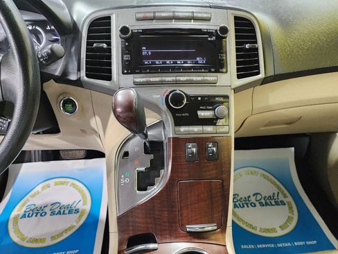 Used 2012 Toyota Venza XLE image 8