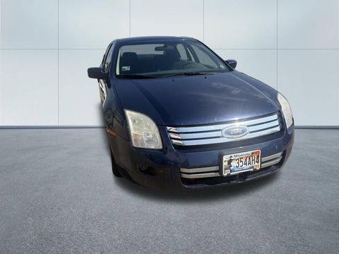 Used 2007 Ford Fusion SE FWD image 2