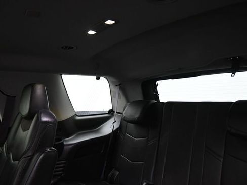 Used 2017 Cadillac Escalade Premium Luxury image 21