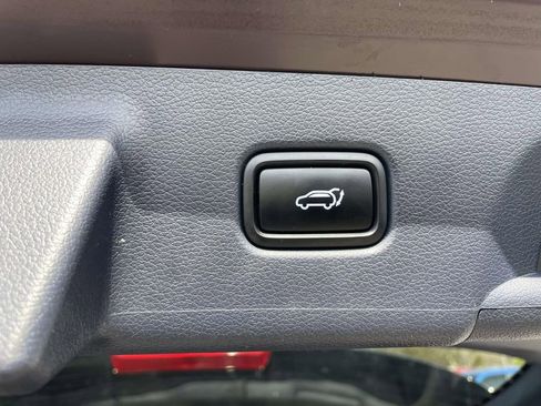 Used 2023 Hyundai Palisade Limited w/ Cargo Package image 49