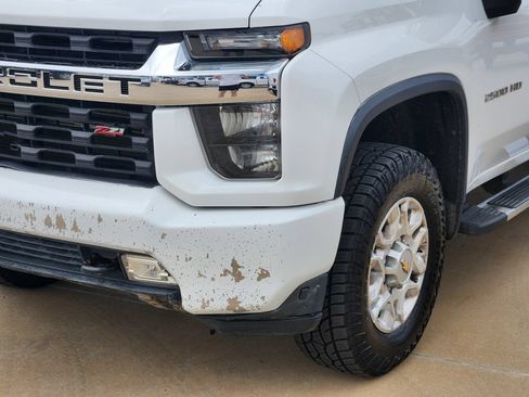Used 2022 Chevrolet Silverado 2500 LT w/ Convenience Package AWD/4WD image 10