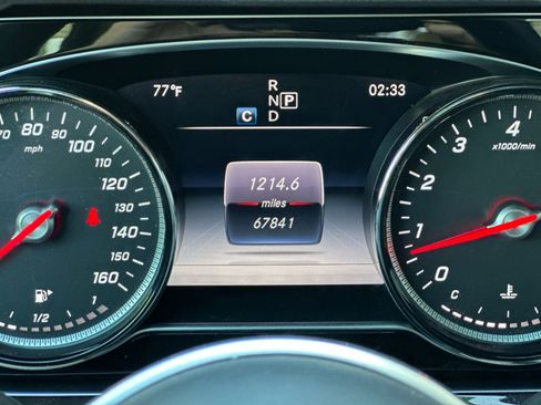 Used 2019 Mercedes-Benz E 300 image 30
