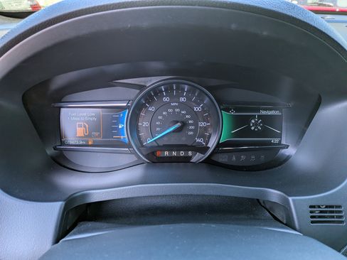 Used 2019 Ford Explorer Sport w/ Ford Safe & Smart Package image 28