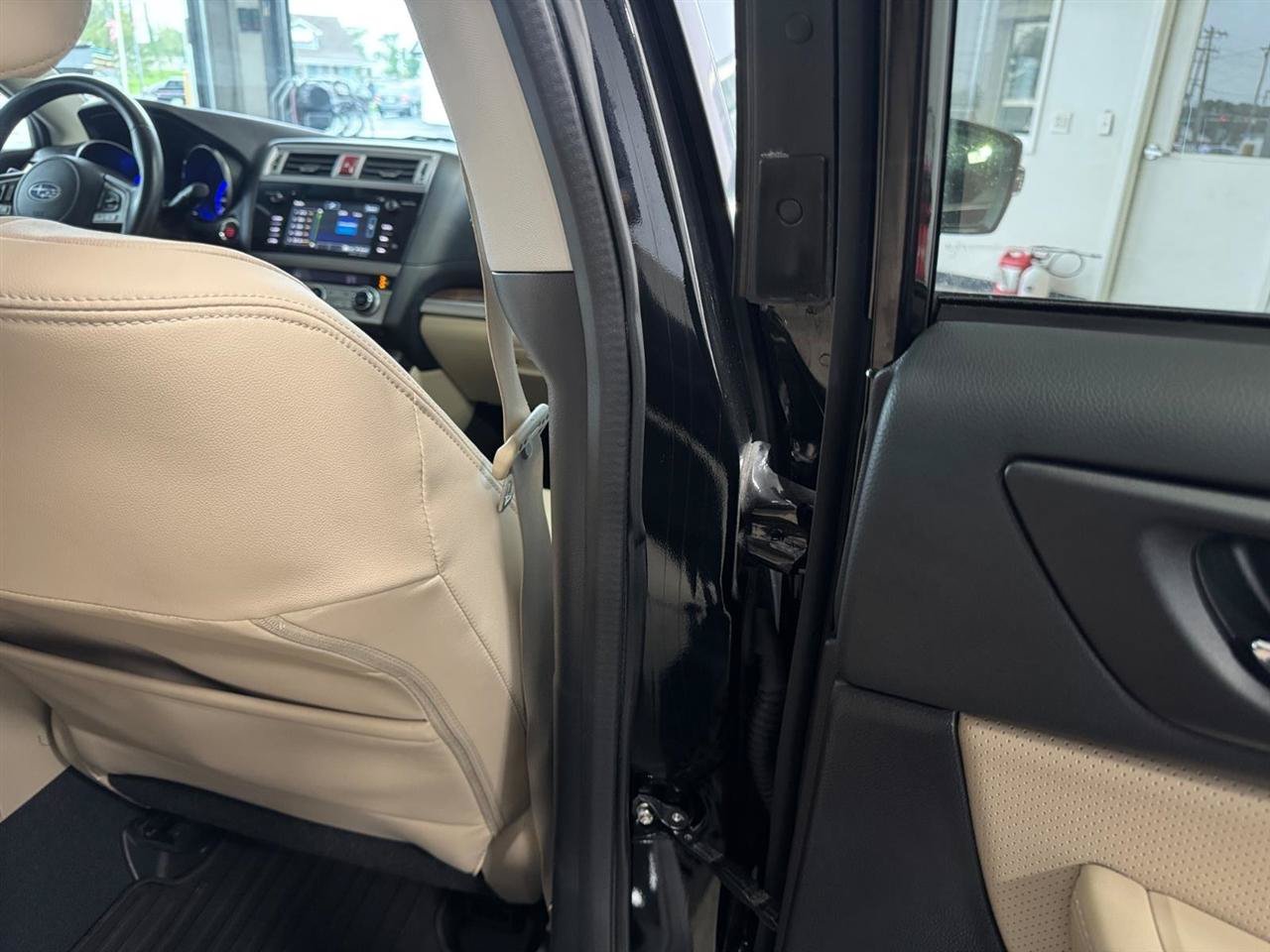 Used 2017 Subaru Outback 2.5i Limited AWD/4WD image 29