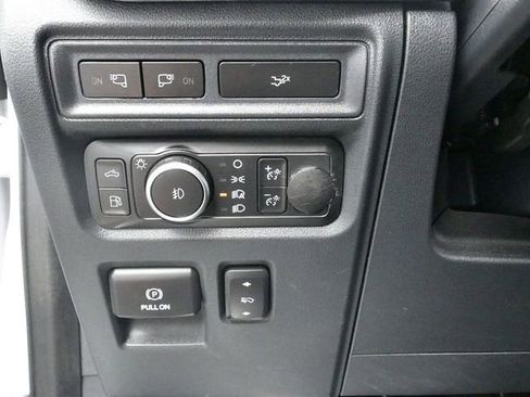 Used 2022 Ford F150 Lariat w/ Equipment Group 501A Mid image 13