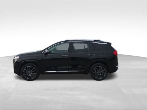 Used 2024 GMC Terrain Denali w/ Black Diamond Edition image 3