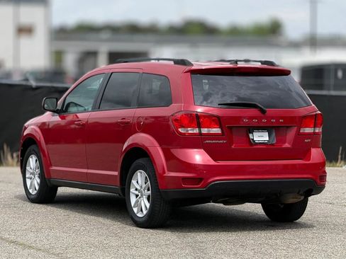 Used 2014 Dodge Journey SXT image 10