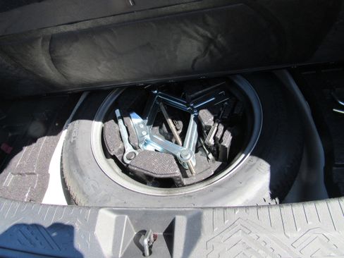 Used 2024 Subaru Crosstrek 2.5i Limited w/ Crosstrek Mirror Package image 21