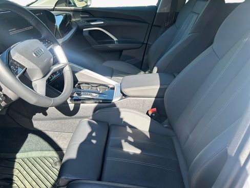 Used 2025 Audi Q5 Premium Plus w/ Premium Plus image 9