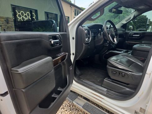 Used 2020 GMC Sierra 1500 SLT w/ SLT Premium Plus Package AWD/4WD image 18