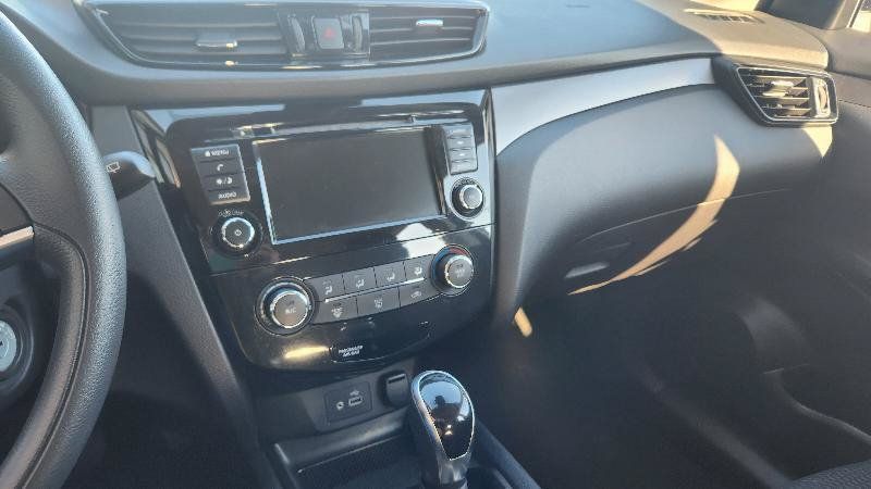 Used 2022 Nissan Rogue Sport S FWD image 13