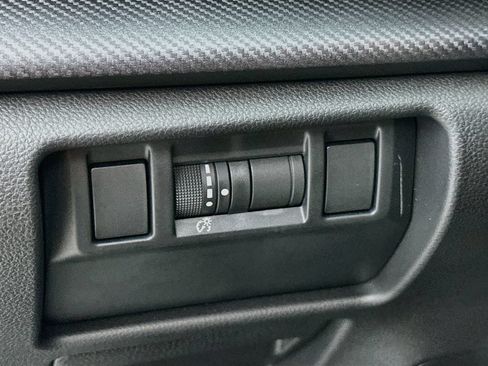 Certified 2025 Subaru Crosstrek 2.5i Sport AWD/4WD image 15