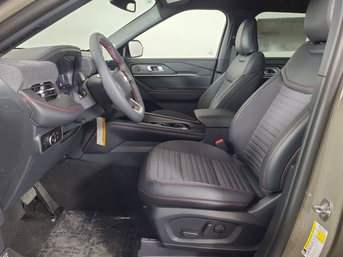 New 2026 Ford Explorer ST-Line w/ ST-Line Street Pack AWD/4WD image 20