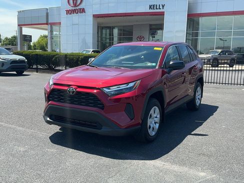 Certified 2025 Toyota RAV4 LE AWD/4WD image 1