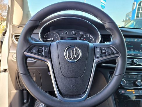 Used 2020 Buick Encore Preferred image 12