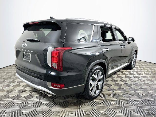 Used 2020 Hyundai Palisade SEL FWD image 3