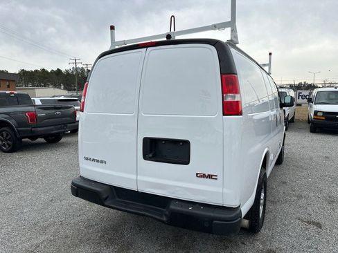 Used 2023 GMC Savana 2500 w/ Driver Convenience Package image 9