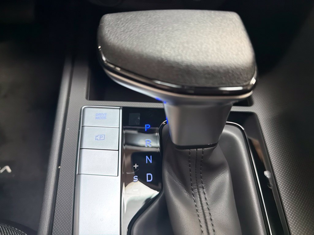 New 2026 Hyundai Elantra SE FWD image 23
